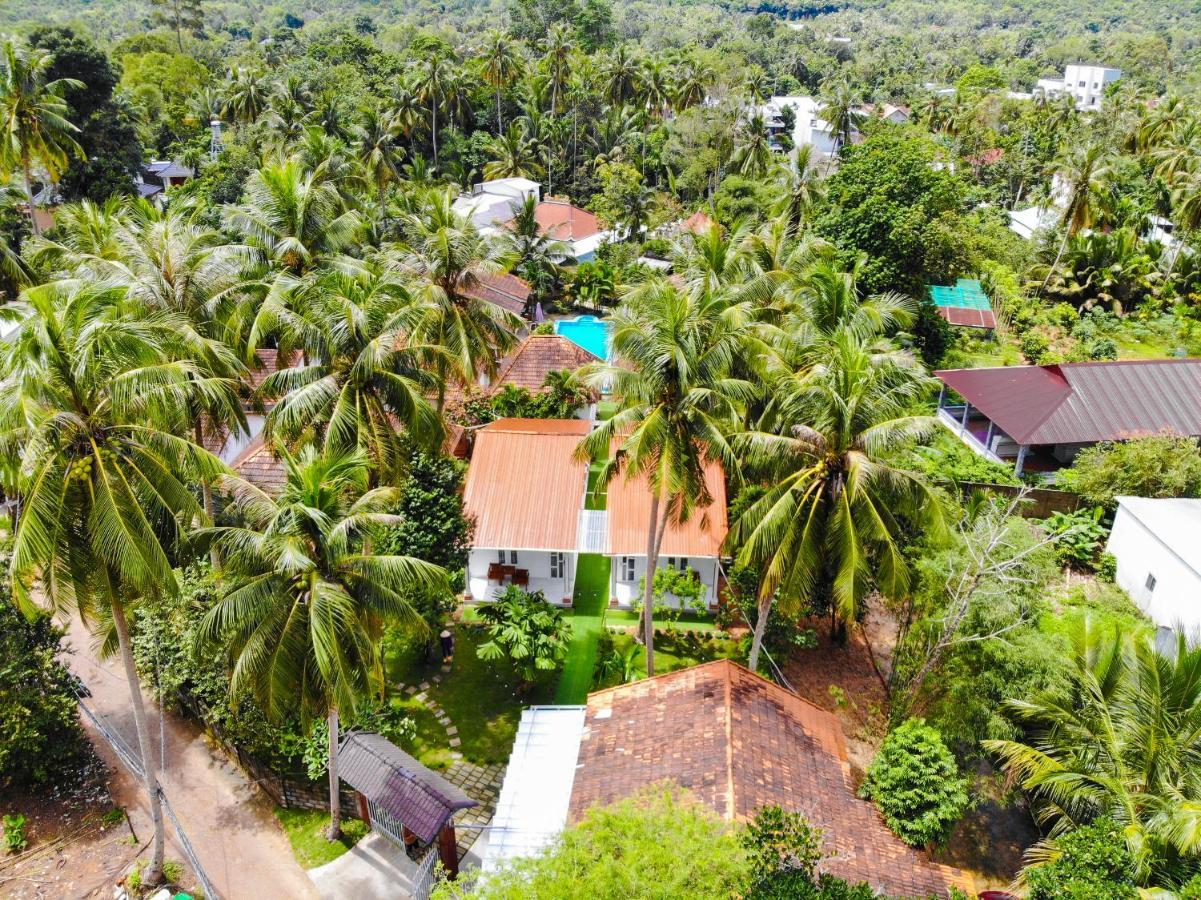 לינה וארוחת בוקר דואונג דונג Duc Anh Bungalow מראה חיצוני תמונה