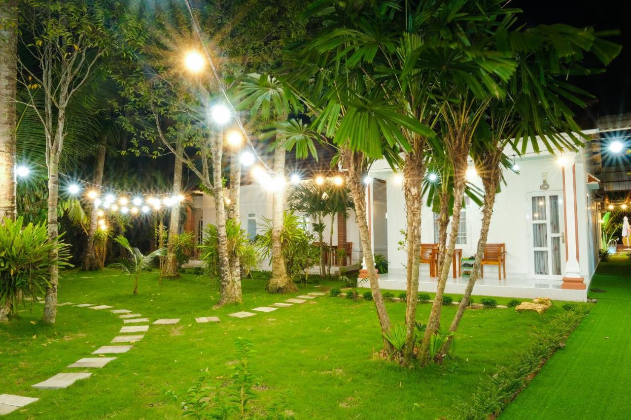 לינה וארוחת בוקר דואונג דונג Duc Anh Bungalow מראה חיצוני תמונה
