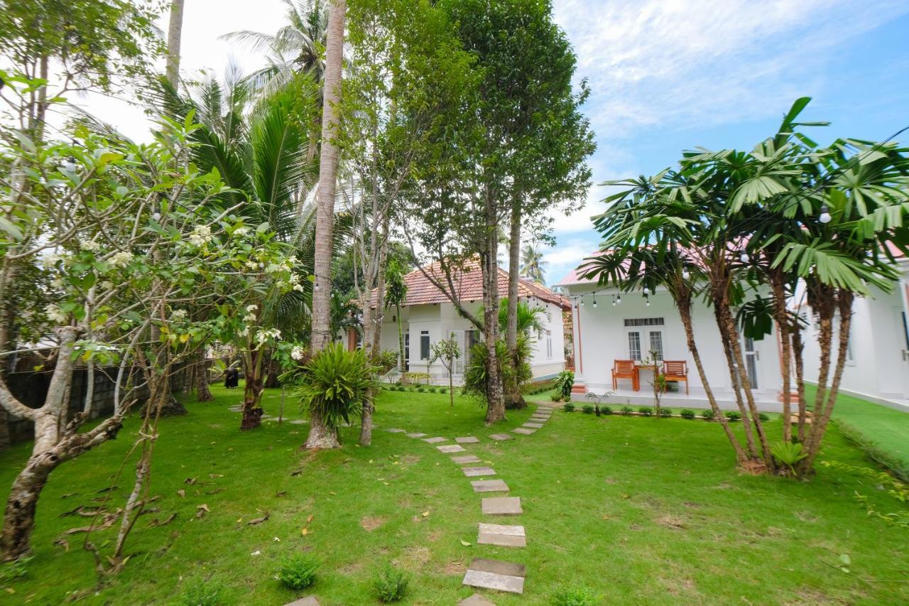 לינה וארוחת בוקר דואונג דונג Duc Anh Bungalow מראה חיצוני תמונה