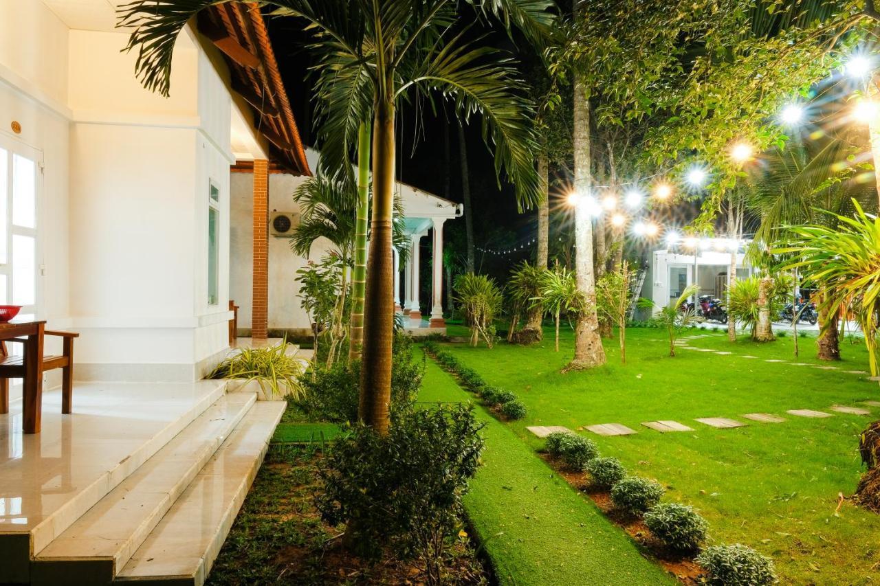 לינה וארוחת בוקר דואונג דונג Duc Anh Bungalow מראה חיצוני תמונה