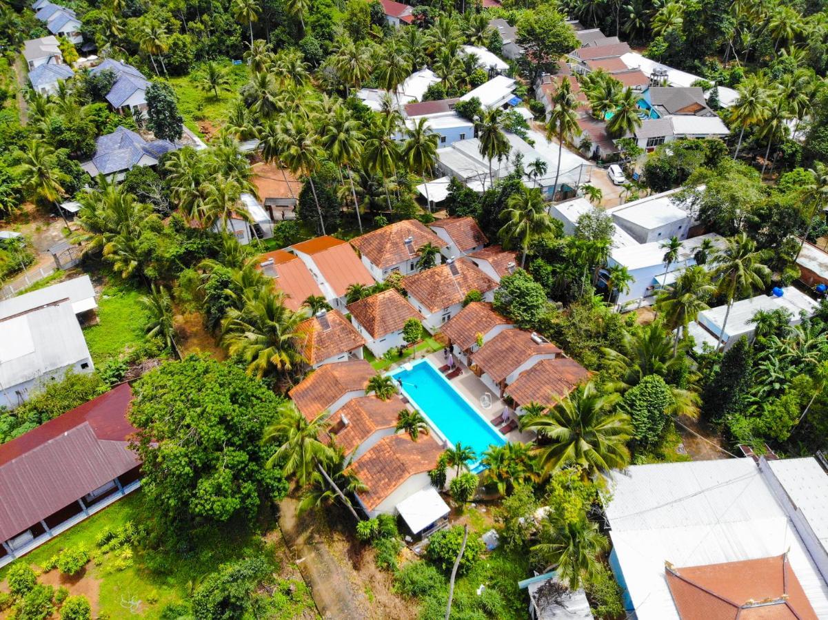 לינה וארוחת בוקר דואונג דונג Duc Anh Bungalow מראה חיצוני תמונה