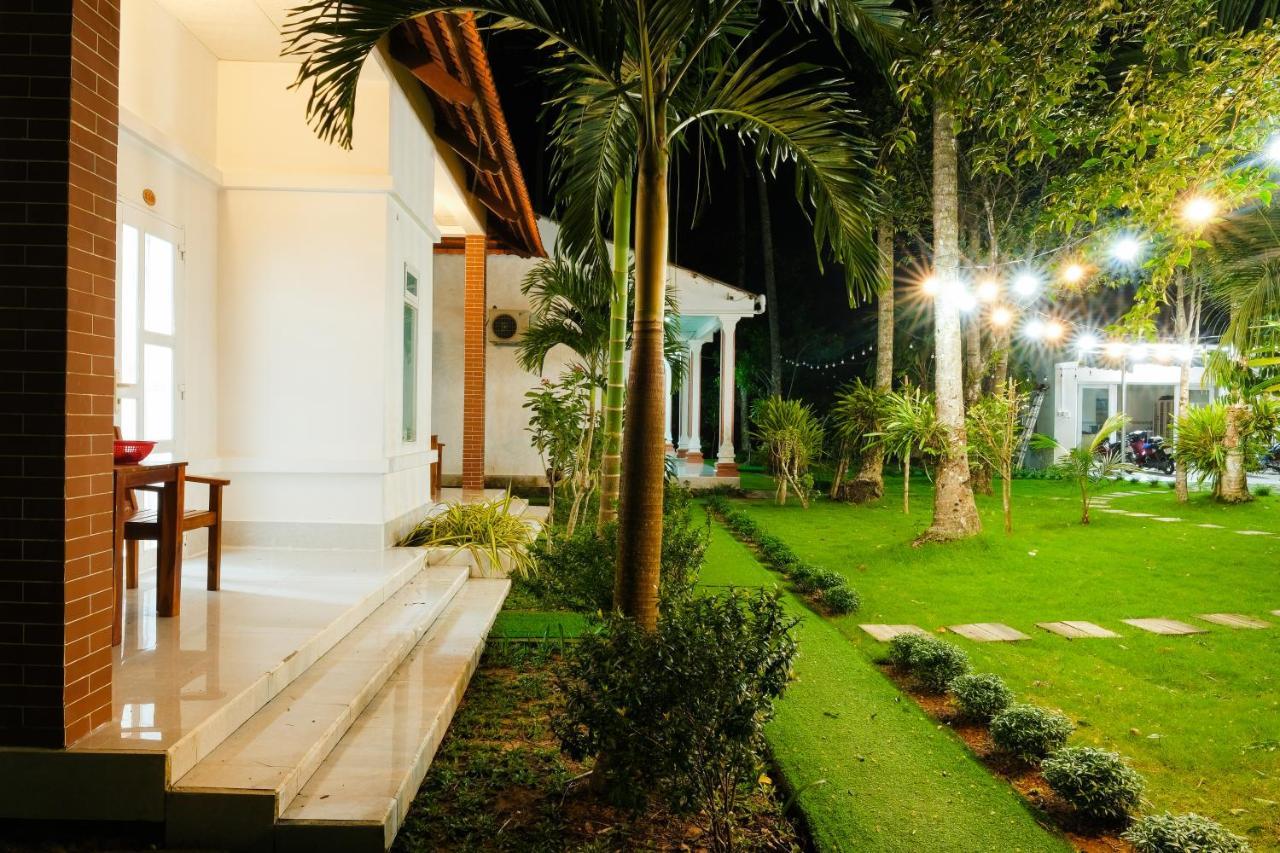 לינה וארוחת בוקר דואונג דונג Duc Anh Bungalow מראה חיצוני תמונה