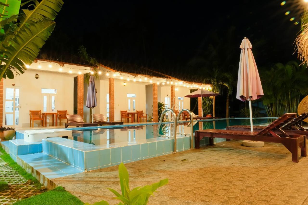 לינה וארוחת בוקר דואונג דונג Duc Anh Bungalow מראה חיצוני תמונה