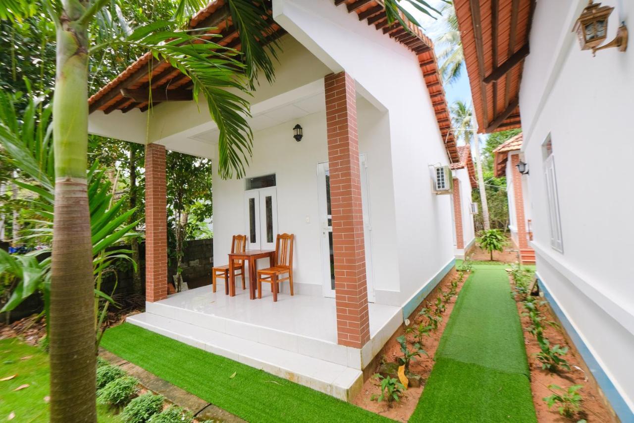 לינה וארוחת בוקר דואונג דונג Duc Anh Bungalow מראה חיצוני תמונה